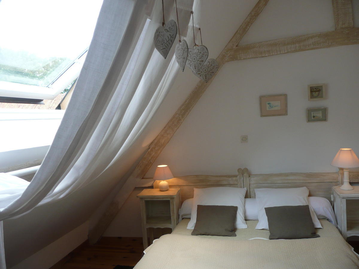 Manoir De Bois En Ardres Bed and Breakfast Camera foto