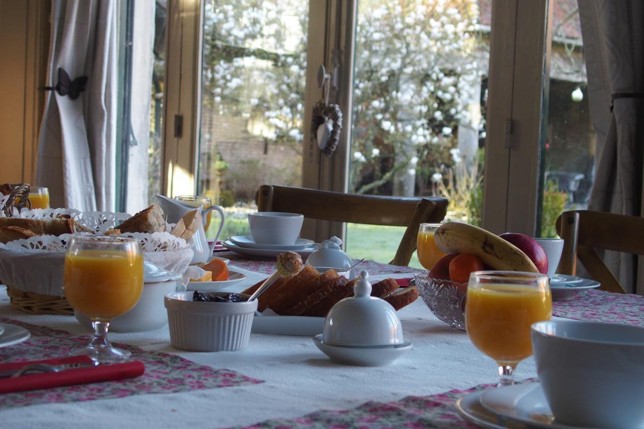 Manoir De Bois En Ardres Bed and Breakfast Esterno foto