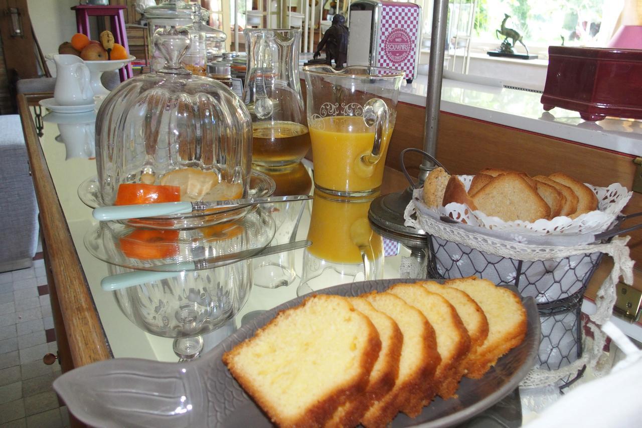 Manoir De Bois En Ardres Bed and Breakfast Esterno foto